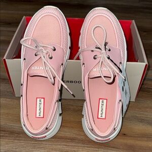 Hunter Women's Pink Sneakers New in Box!